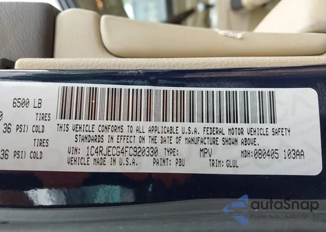 2015 Jeep Grand Cherokee Overland z USA, uszkodzony, nr VIN 1C4RJECG4FC920330